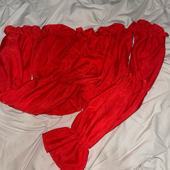SHEIN Red Ruched Top - Picture 3 of 4